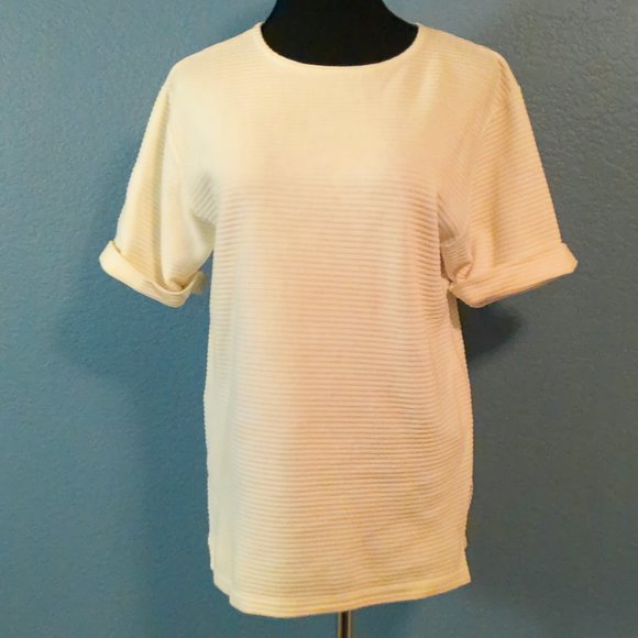 White, Ribbed Elbow Length Top. Only $5! - Picture 1 of 1
